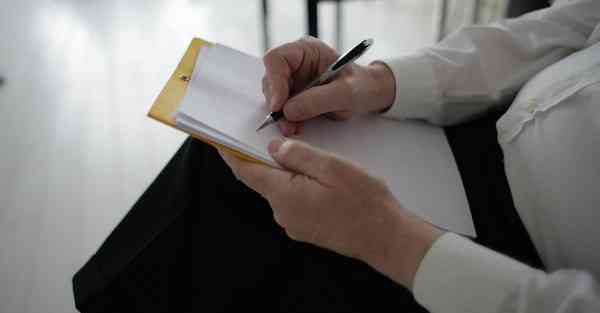 智能机器人读古诗，朗读机器人APP