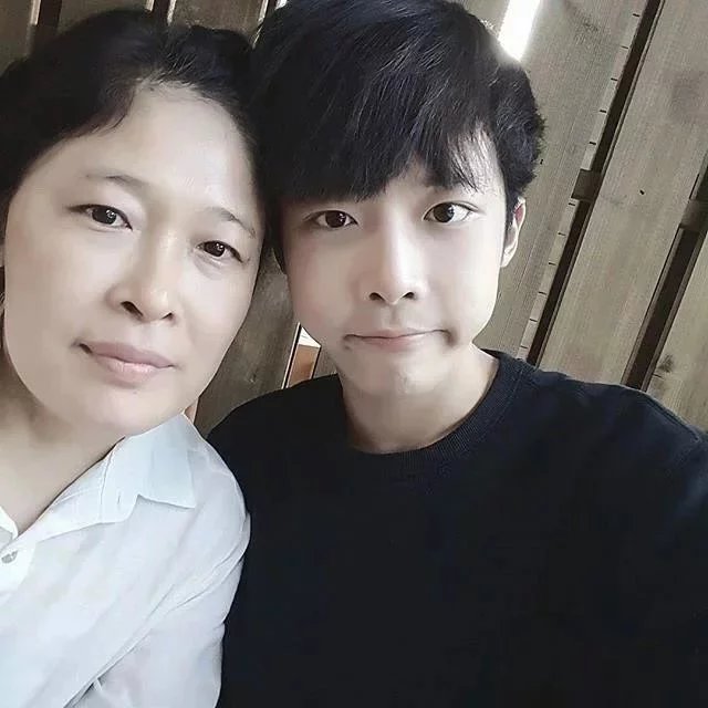 储惠江韵