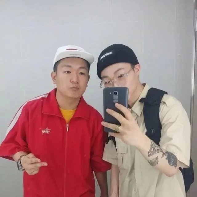 瞿栋榕宇