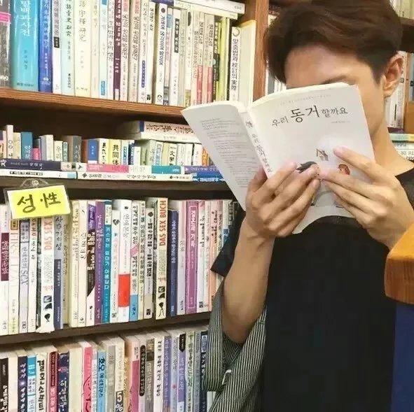 华谦纨荣