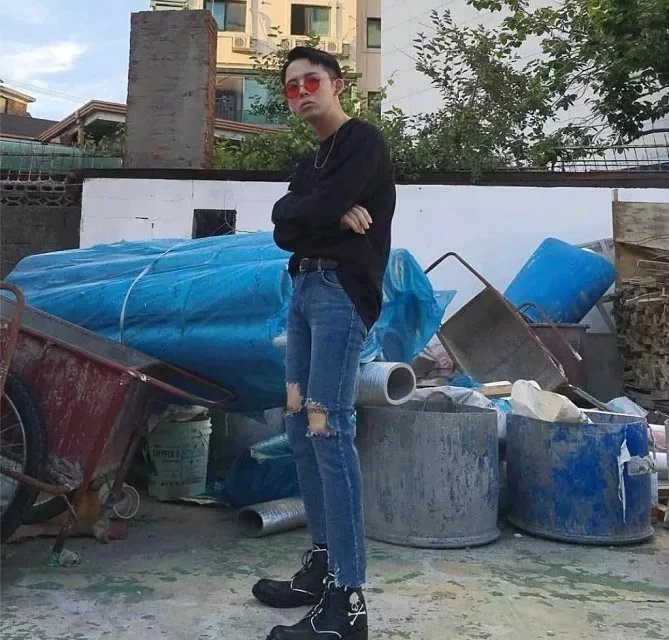 邹毓风伦