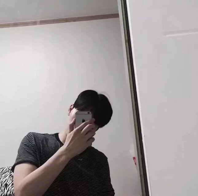 匡颖飞翔