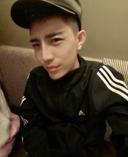 杜彩英羽