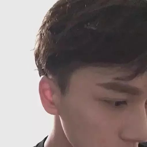 邱龙弘林