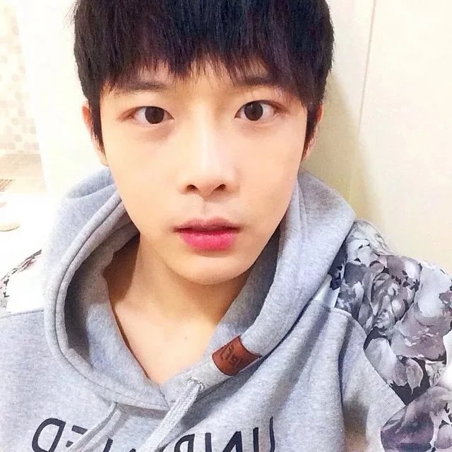 毕瑶胜伦
